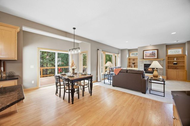 700 Mcfaddens Trail, Eagan, MN 55123
