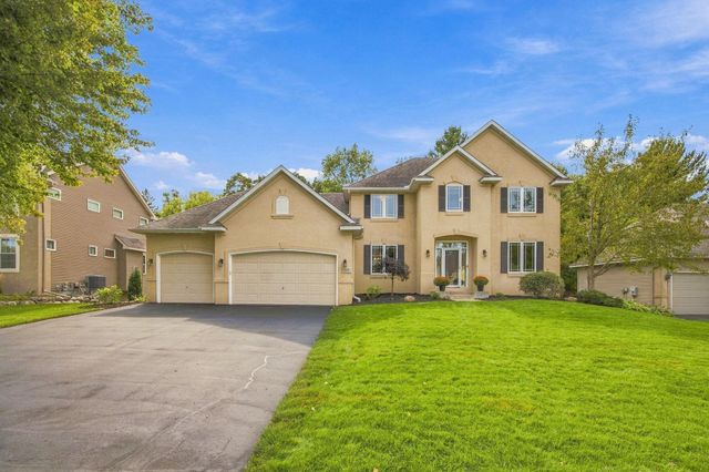 700 Mcfaddens Trail, Eagan, MN 55123