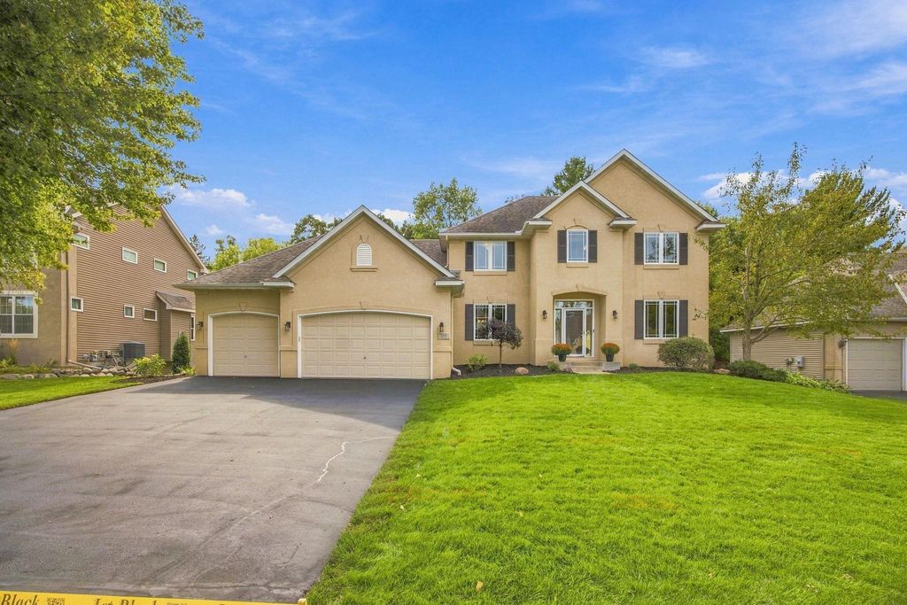700 Mcfaddens Trail, Eagan, MN 55123 — exterior