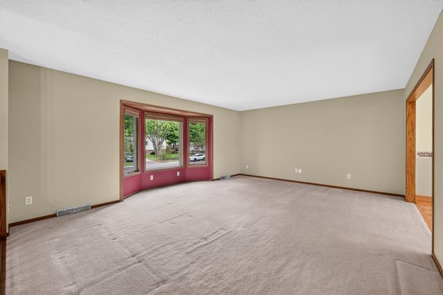 13931 Partridge Street NW, Andover, MN 55304