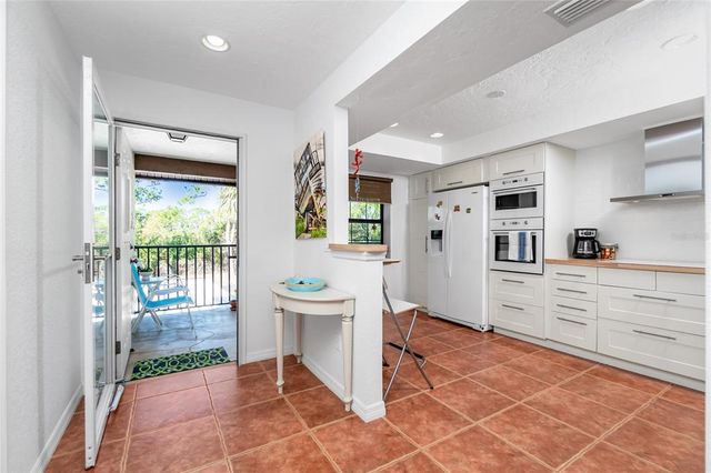 502 PINE HOLLOW CIRCLE 502, Englewood, FL 34223