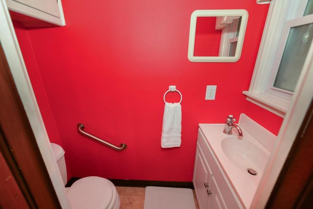 4042 N 111th STREET, Wauwatosa, WI 53222