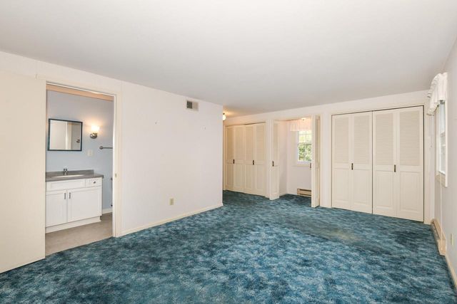 4042 N 111th STREET, Wauwatosa, WI 53222