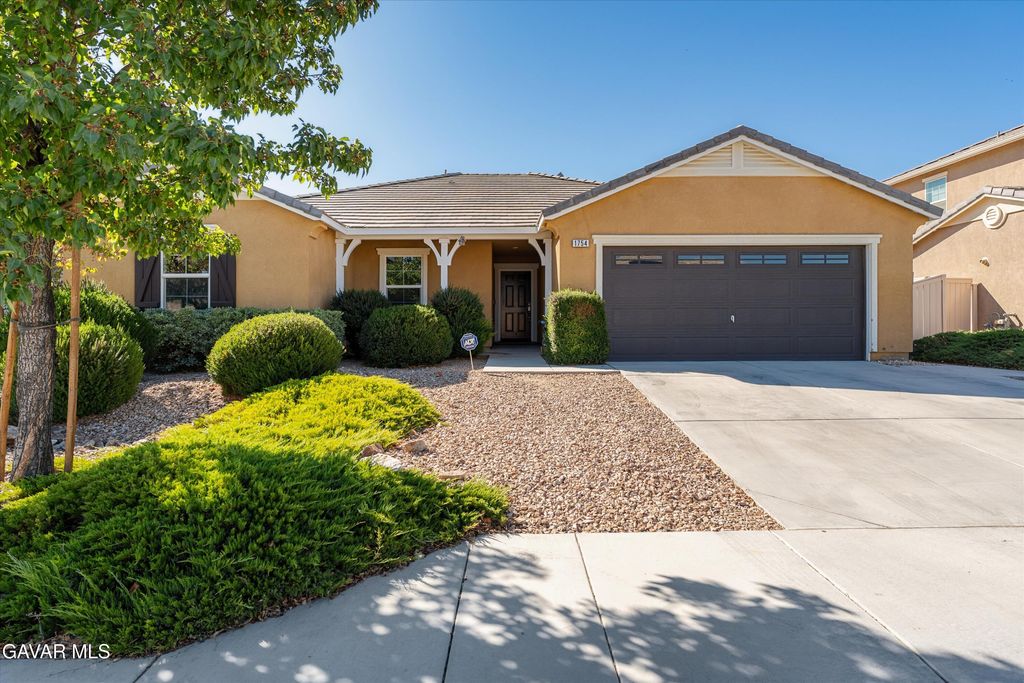 1754 West Milling St, Lancaster, CA 93534