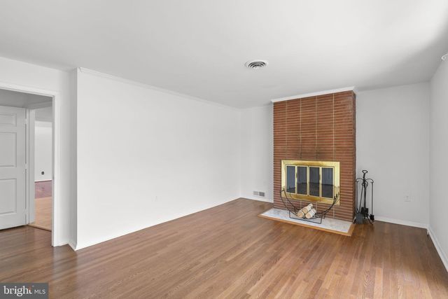 7512 FAR HILLS DR, Towson, MD 21286