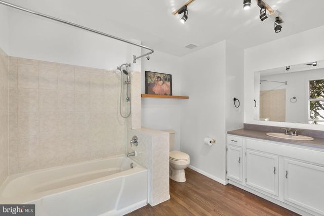 7512 FAR HILLS DR, Towson, MD 21286