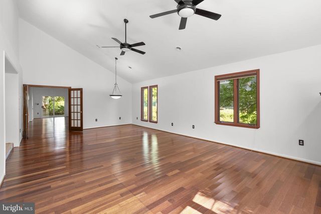 7512 FAR HILLS DR, Towson, MD 21286