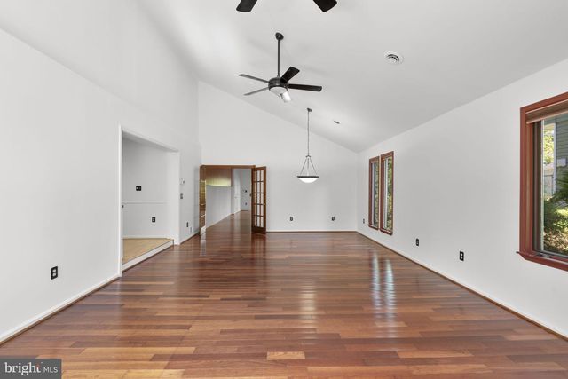 7512 FAR HILLS DR, Towson, MD 21286