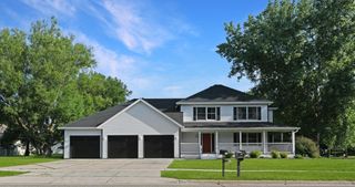 2403 Goettens Way, Saint Cloud, MN 56301
