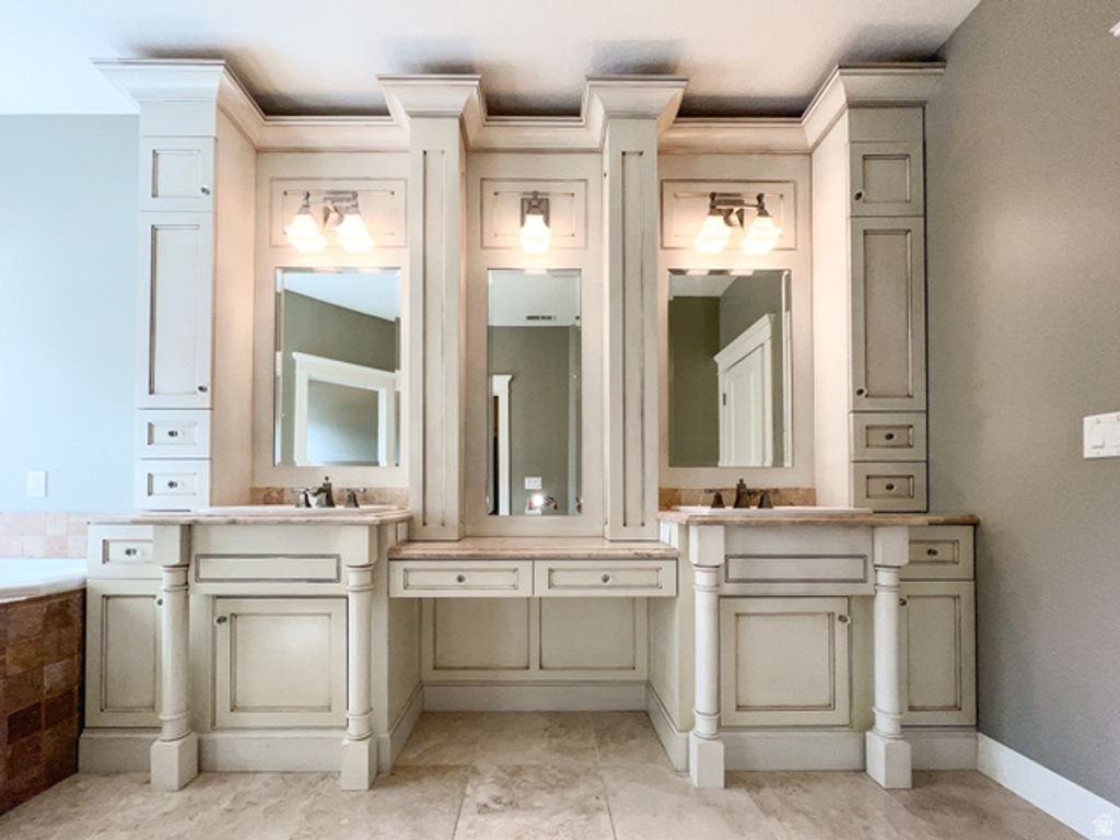 Image 25 of property listing at 434 S CARDON RIDGE DR, Smithfield, UT 84335