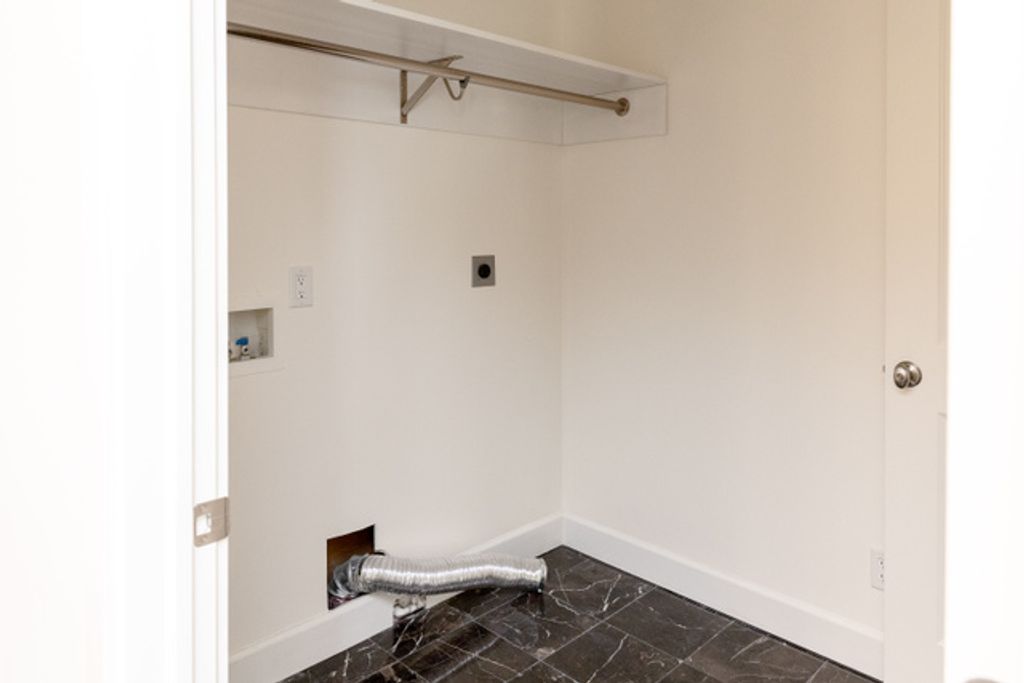 Image 30 of property listing at 434 S CARDON RIDGE DR, Smithfield, UT 84335