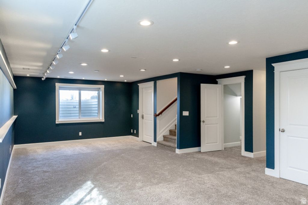 Image 38 of property listing at 434 S CARDON RIDGE DR, Smithfield, UT 84335