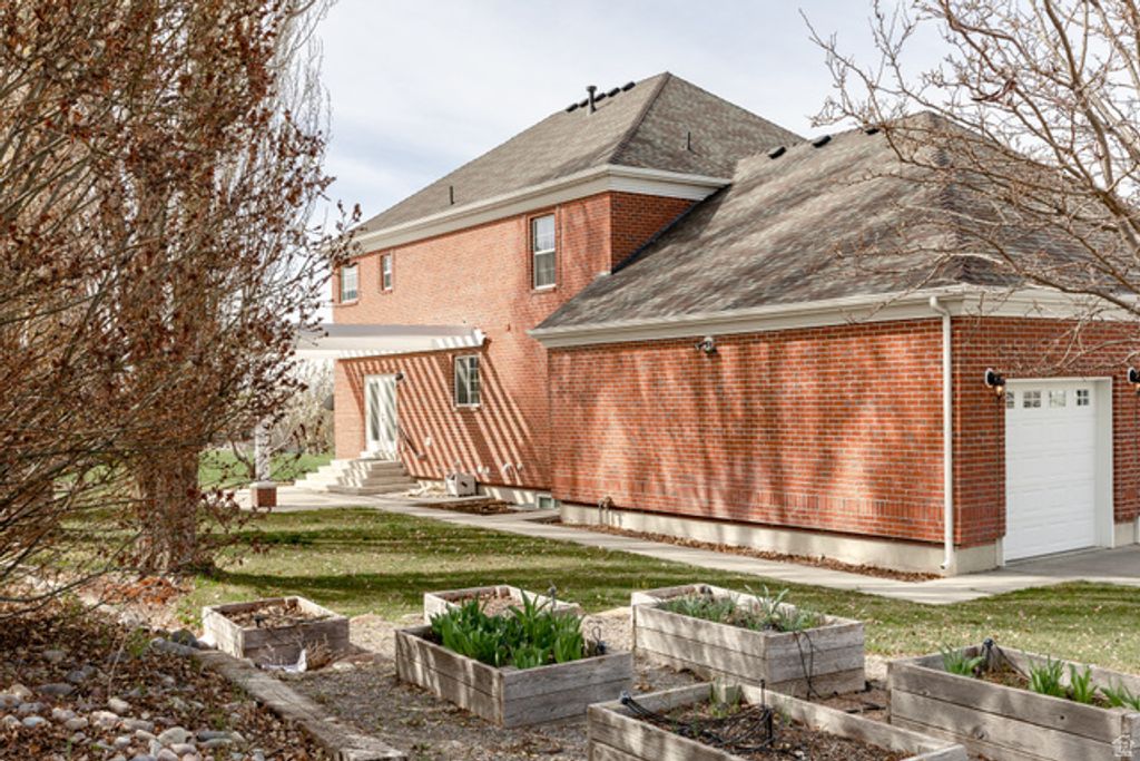 Image 51 of property listing at 434 S CARDON RIDGE DR, Smithfield, UT 84335