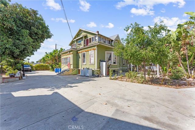 850 E Columbia, Pomona, CA 91767