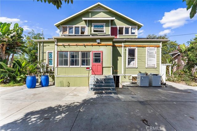 850 E Columbia, Pomona, CA 91767