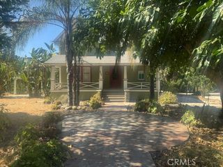850 E Columbia, Pomona, CA 91767