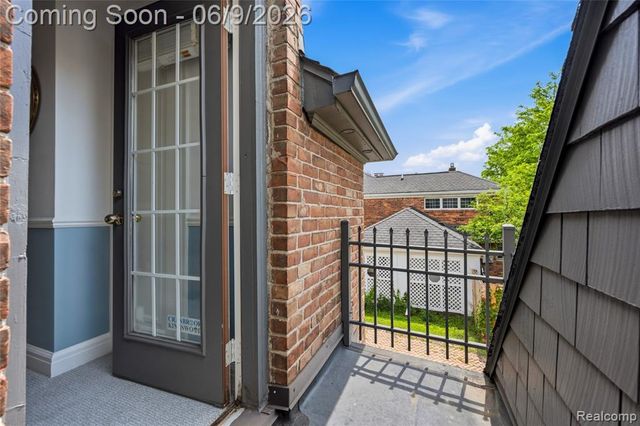 250 Pleasant Street, Birmingham, MI 48009