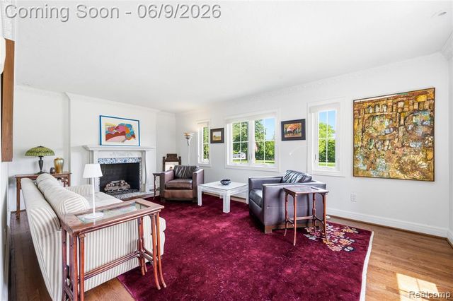 250 Pleasant Street, Birmingham, MI 48009