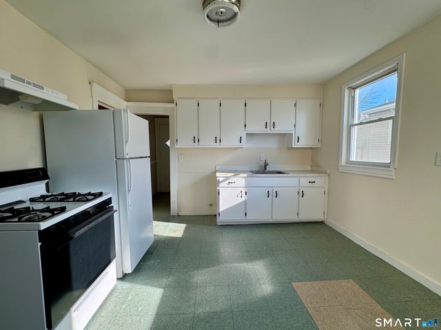 182 Sheridan Street 2, Bridgeport, CT 06610