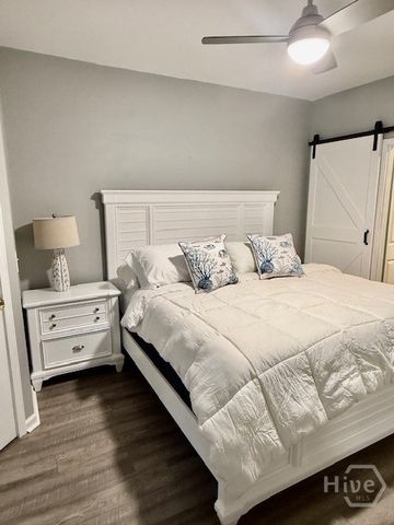 3325 Whitemarsh Way, Savannah, GA 31410