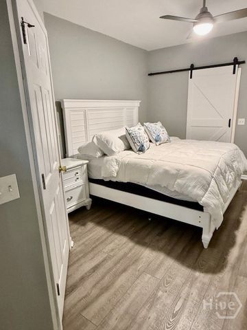 3325 Whitemarsh Way, Savannah, GA 31410