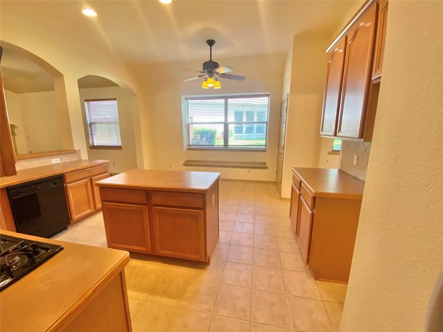 1821 Vintage Drive, Corinth, TX 76210