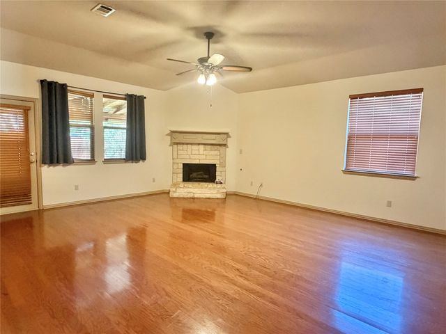 1821 Vintage Drive, Corinth, TX 76210