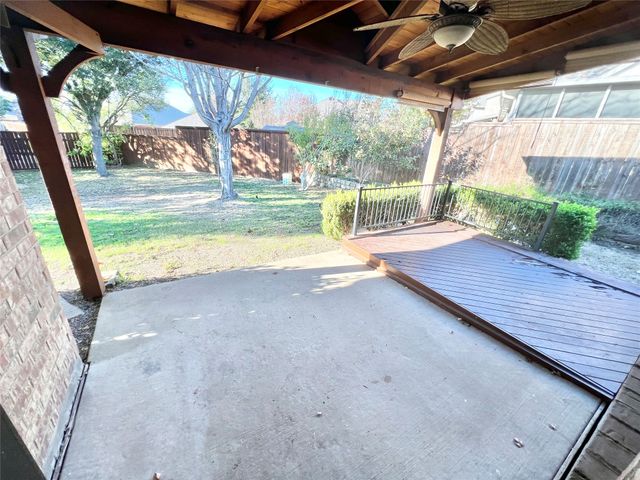 1821 Vintage Drive, Corinth, TX 76210