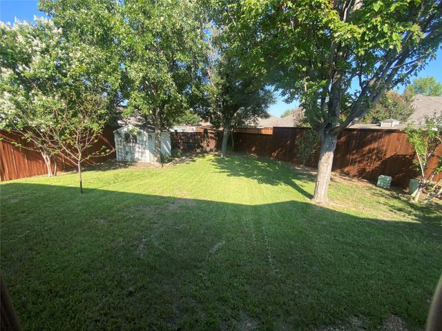 1821 Vintage Drive, Corinth, TX 76210