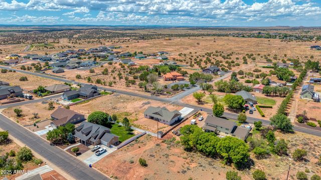 411 S HILLCREST Drive, Snowflake, AZ 85937