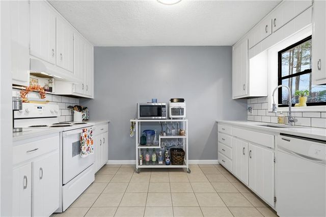 1775 Cumberland Trace, Acworth, GA 30102