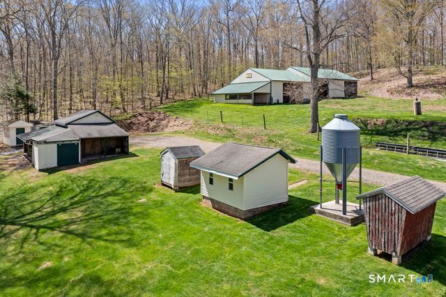 17 Markham Road, East Hampton, CT 06424