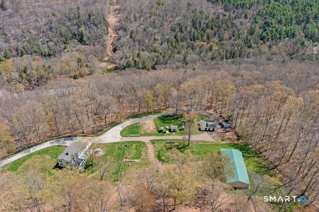 17 Markham Road, East Hampton, CT 06424