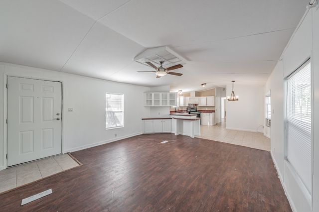 419 Wood River Road, Millsap, TX 76066