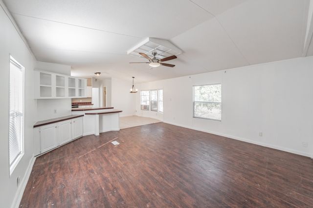 419 Wood River Road, Millsap, TX 76066