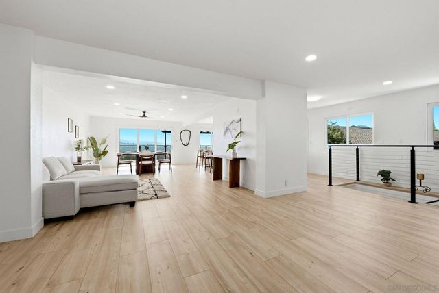 1329 Park Hill Ln, Escondido, CA 92025