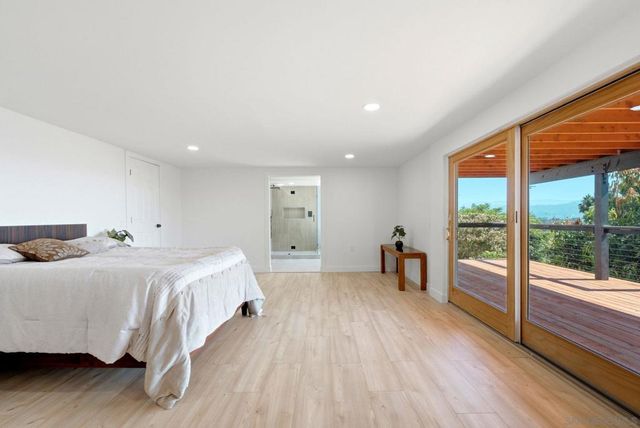 1329 Park Hill Ln, Escondido, CA 92025