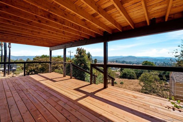 1329 Park Hill Ln, Escondido, CA 92025