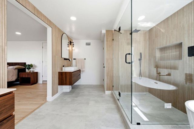 1329 Park Hill Ln, Escondido, CA 92025
