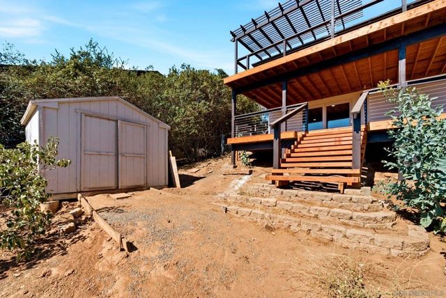 1329 Park Hill Ln, Escondido, CA 92025