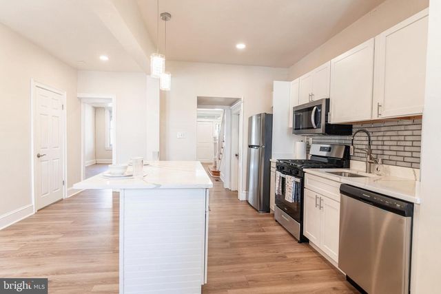 319 E UNIVERSITY PKWY, Baltimore, MD 21218