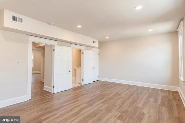 319 E UNIVERSITY PKWY, Baltimore, MD 21218