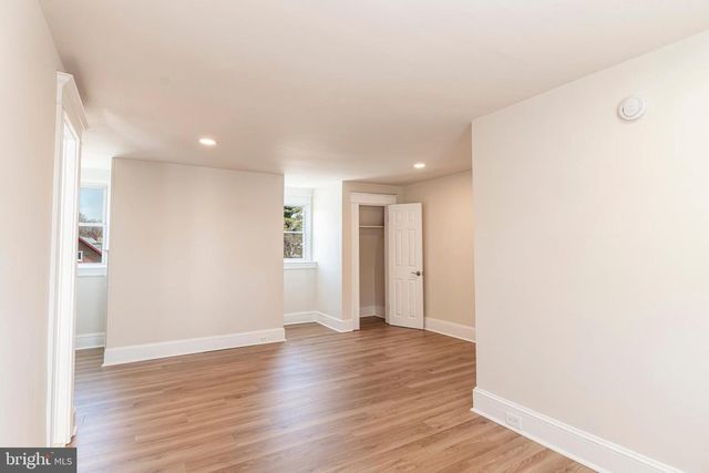 319 E UNIVERSITY PKWY, Baltimore, MD 21218