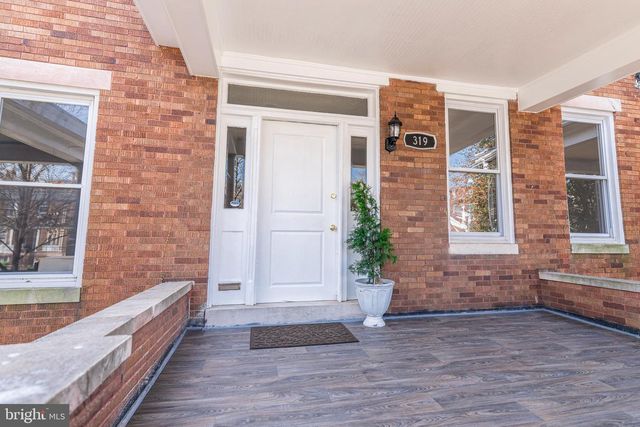 319 E UNIVERSITY PKWY, Baltimore, MD 21218