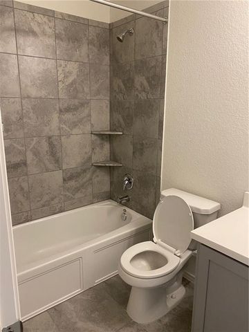 162 Andross LN, Bastrop, TX 78602