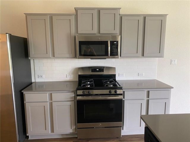 162 Andross LN, Bastrop, TX 78602