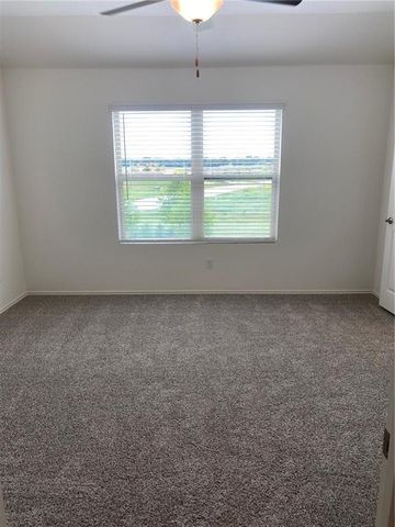 162 Andross LN, Bastrop, TX 78602