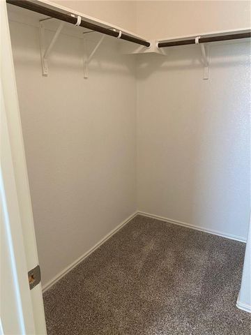 162 Andross LN, Bastrop, TX 78602