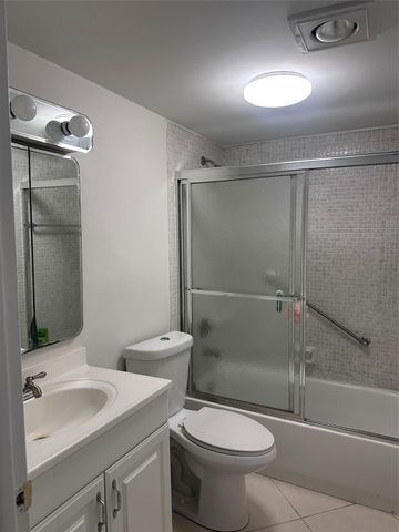 164 Burgundy D 164, Delray Beach, FL 33484