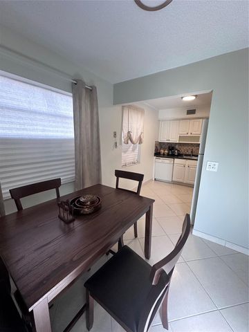 164 Burgundy D 164, Delray Beach, FL 33484